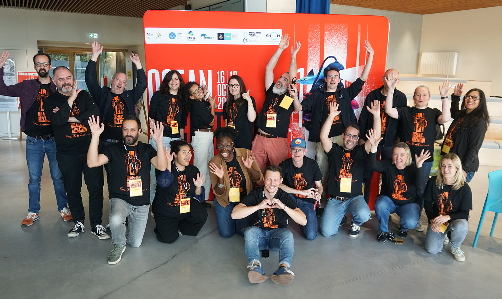 Photo de groupe des coachs d’Ocean Hackathon® Brest 2026.